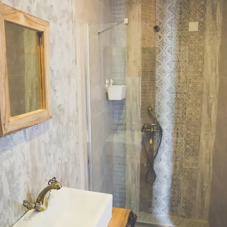 The Iskemleci Nicosia